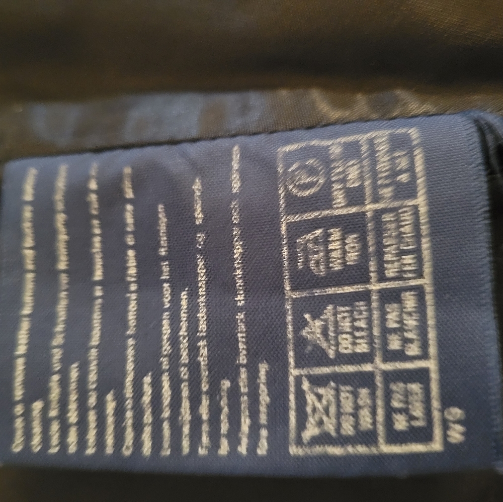 Burberry dress coat - Picture 3 of 5